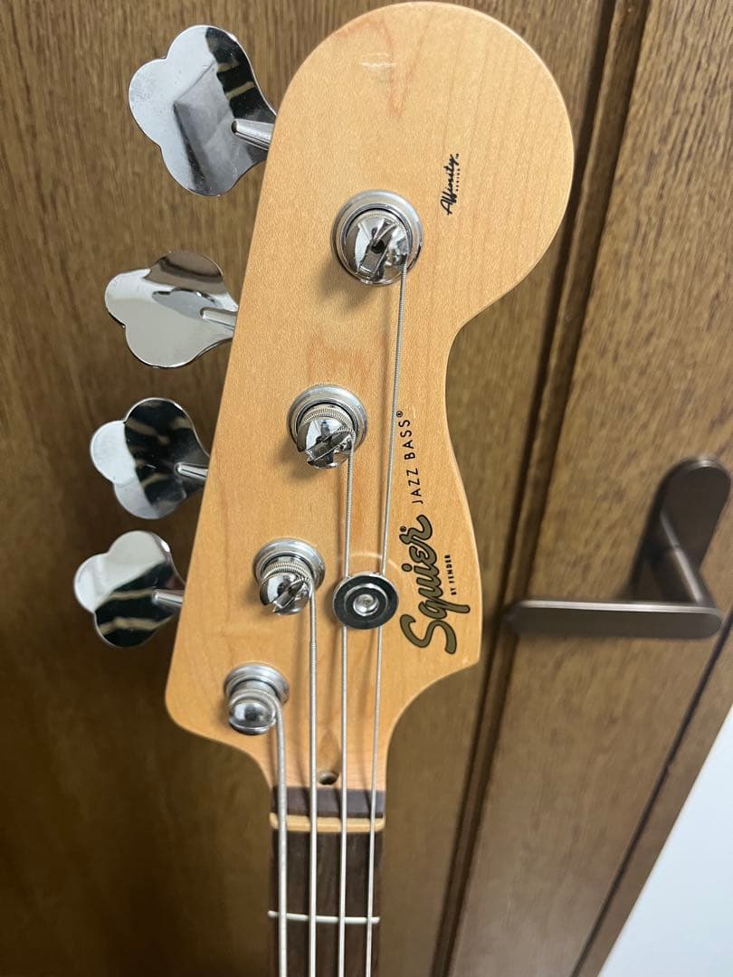 ベース Squier Jazz Bass Affinity BLACK