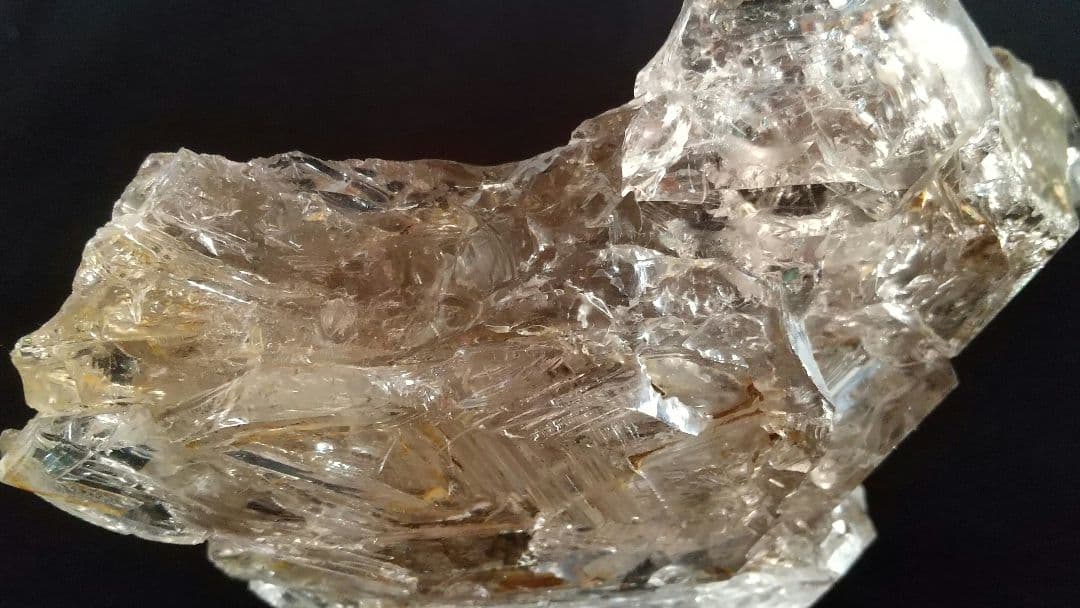 水入りエレスチャル水晶