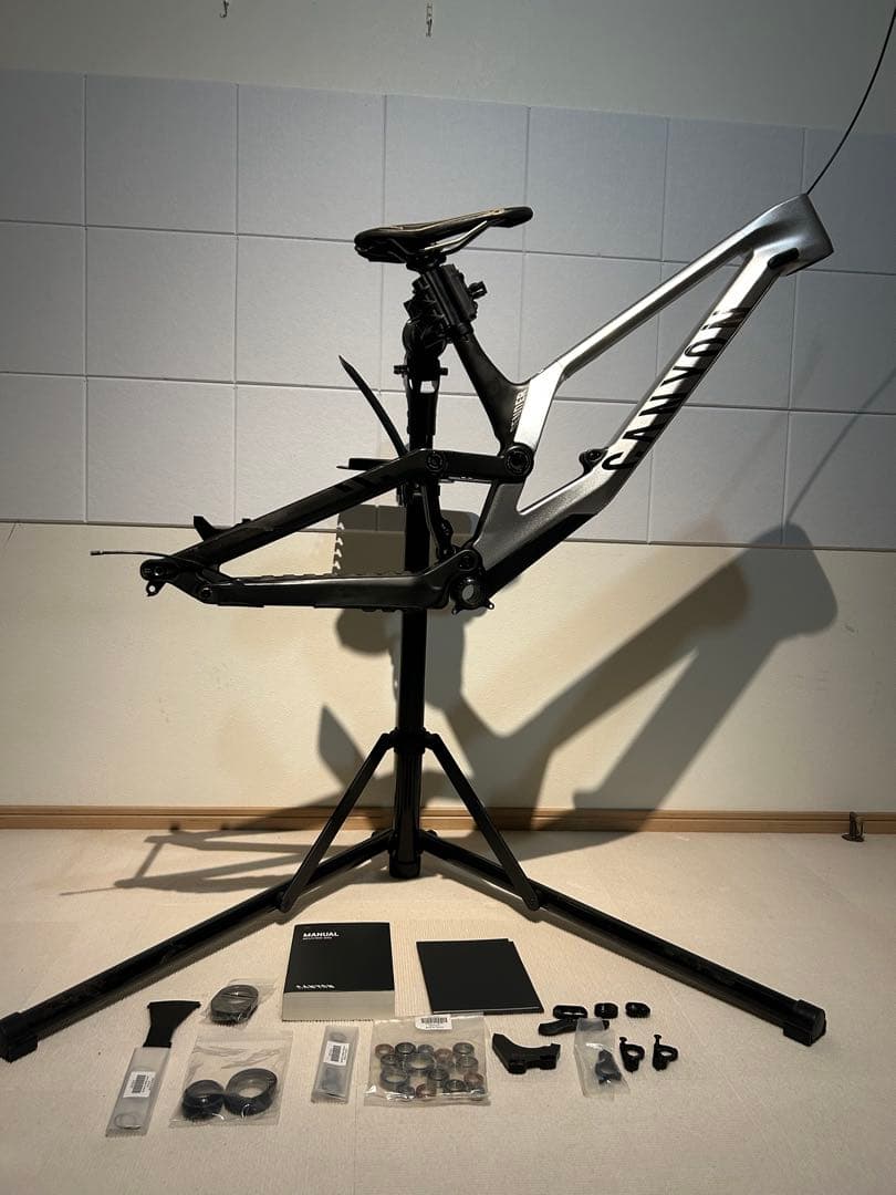 CANYON SENDER CFR Msizeフレーム スペアパーツ多数