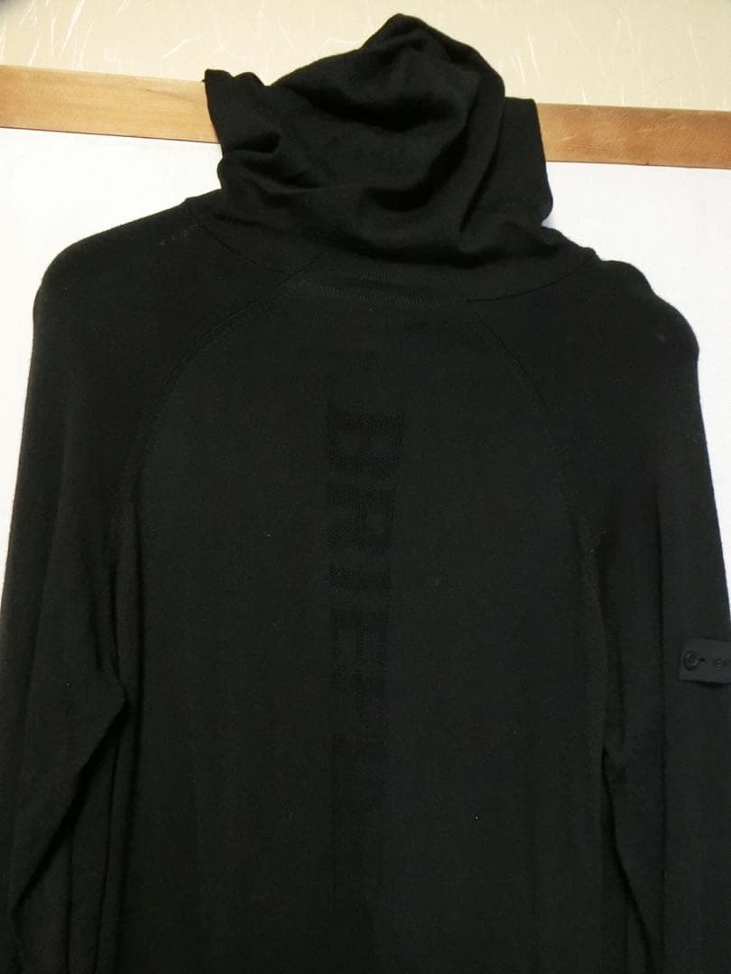 BRIEFING ブリーフィング　黒いニットでフードが付いた長袖セーター L