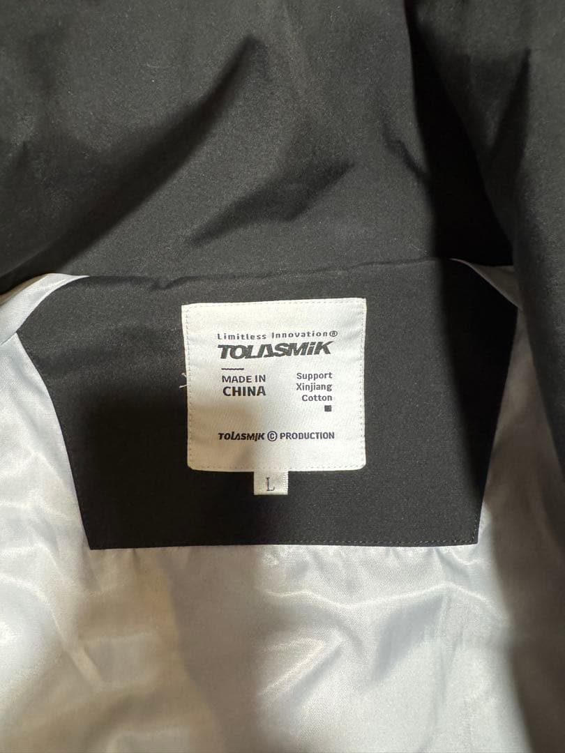 TOLASMIK ブラックジャケット