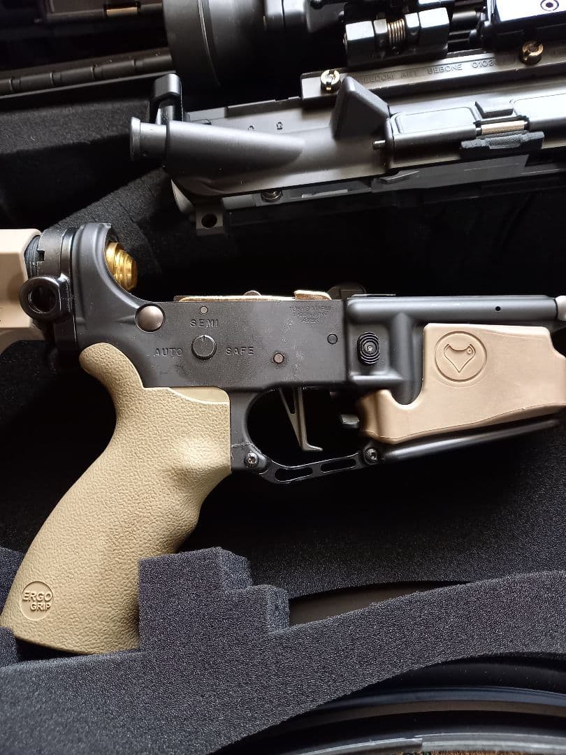 東京マルイ　MWS ショートガスガン ブラック/タン 光学機器付き　アッパー付き