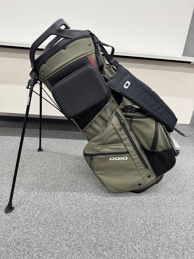 OGIO ALPHA CORE CONVOYスタンドタイプ オリーブ　グリーン