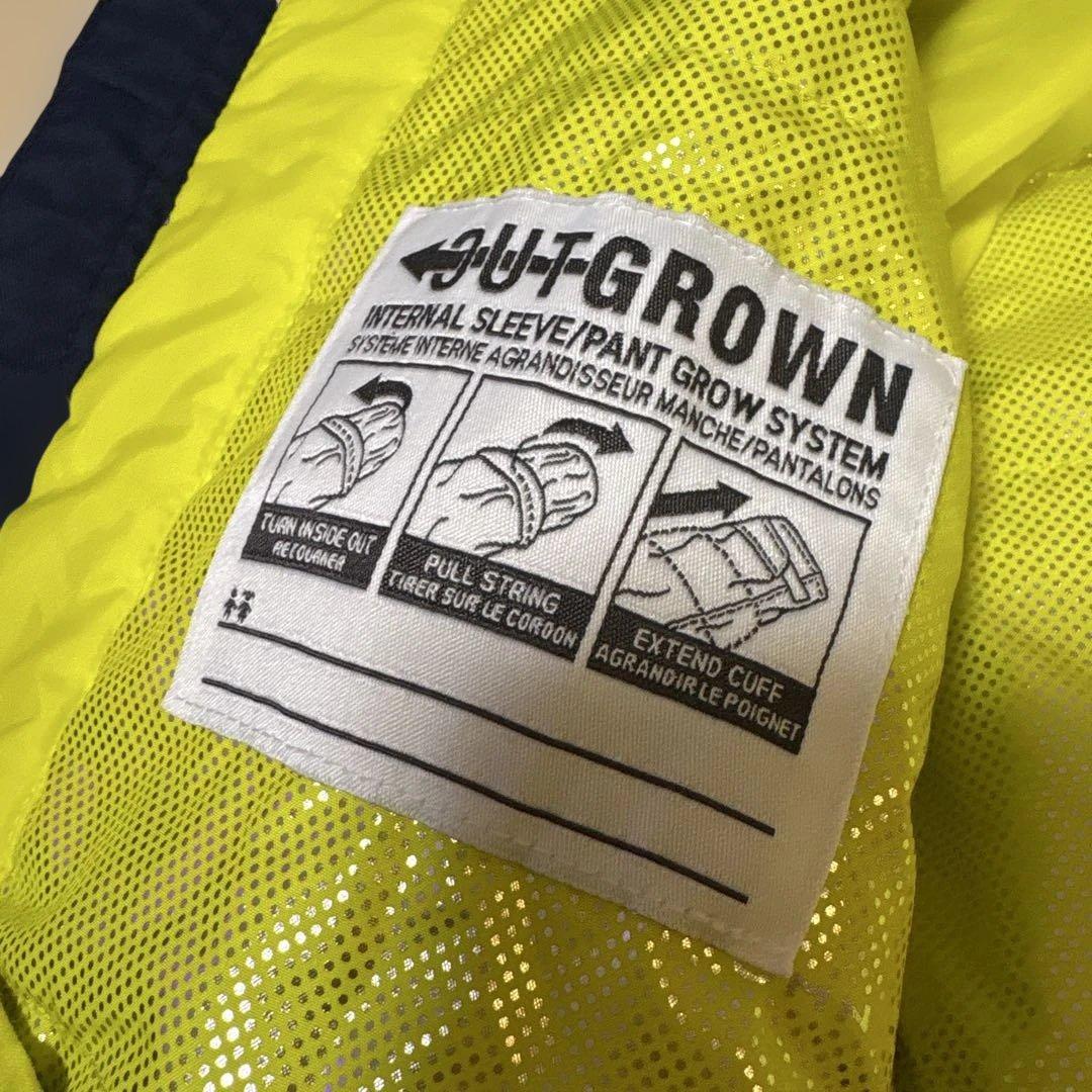 コロンビア　子ども用スキーウェアセット　ノースフェイススノーブーツ