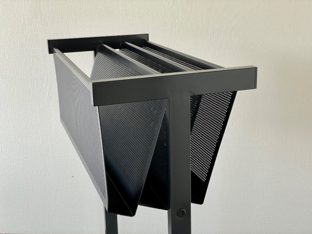 KOKUYO ブラック メッシュ雑誌ラック キャスター付き