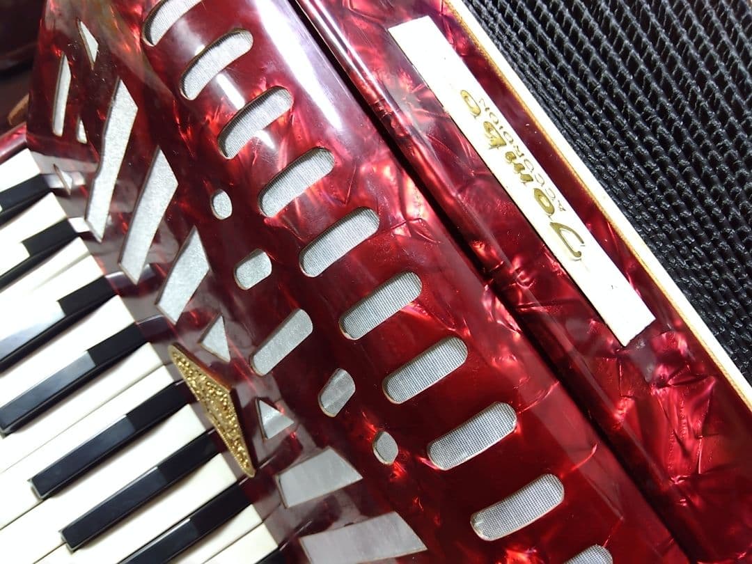 【メンテ完了品】 トンボ アコーディオン No.28 赤（即演奏可）ケース付