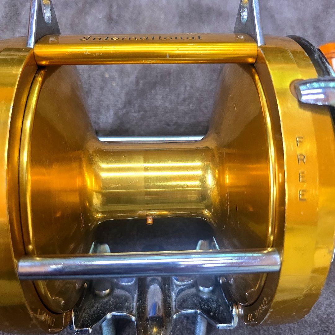 リール PENN International 80