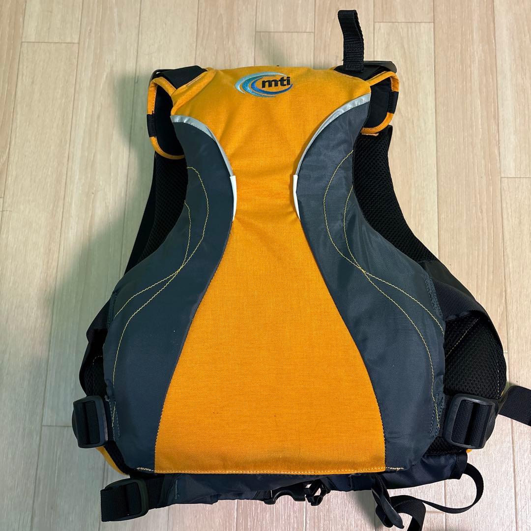MTI ライフジャケット