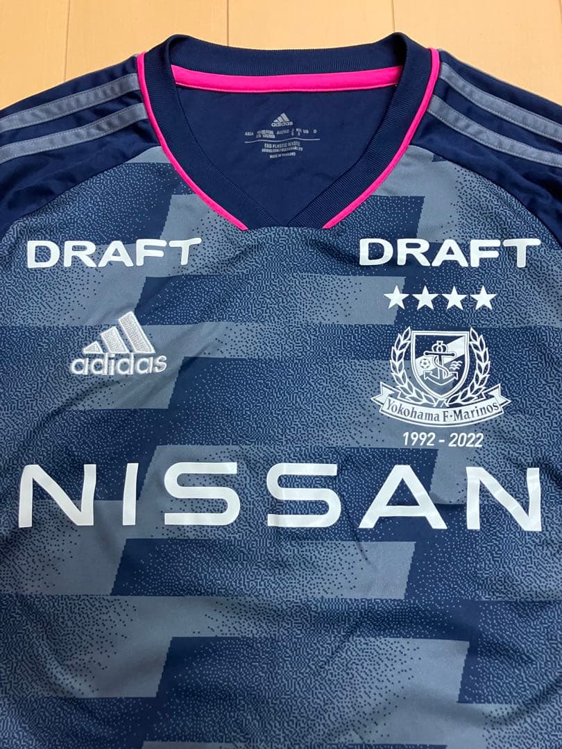 横浜Fマリノス　横浜Denaベイスターズ　コラボ　ユニフォーム　サッカー