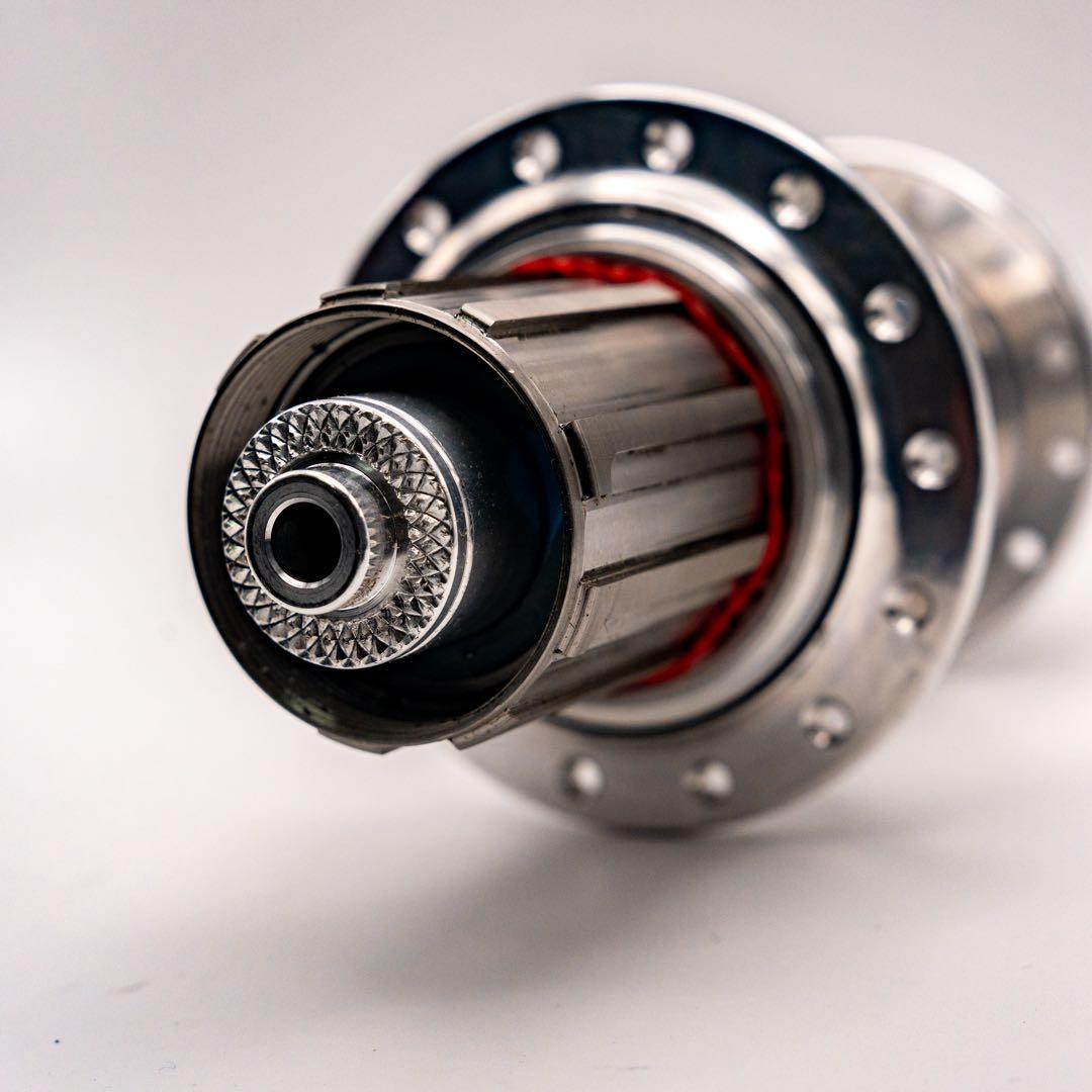 WHITE INDUSTRIES CLD 前後ハブ28H シマノHGポリッシュ