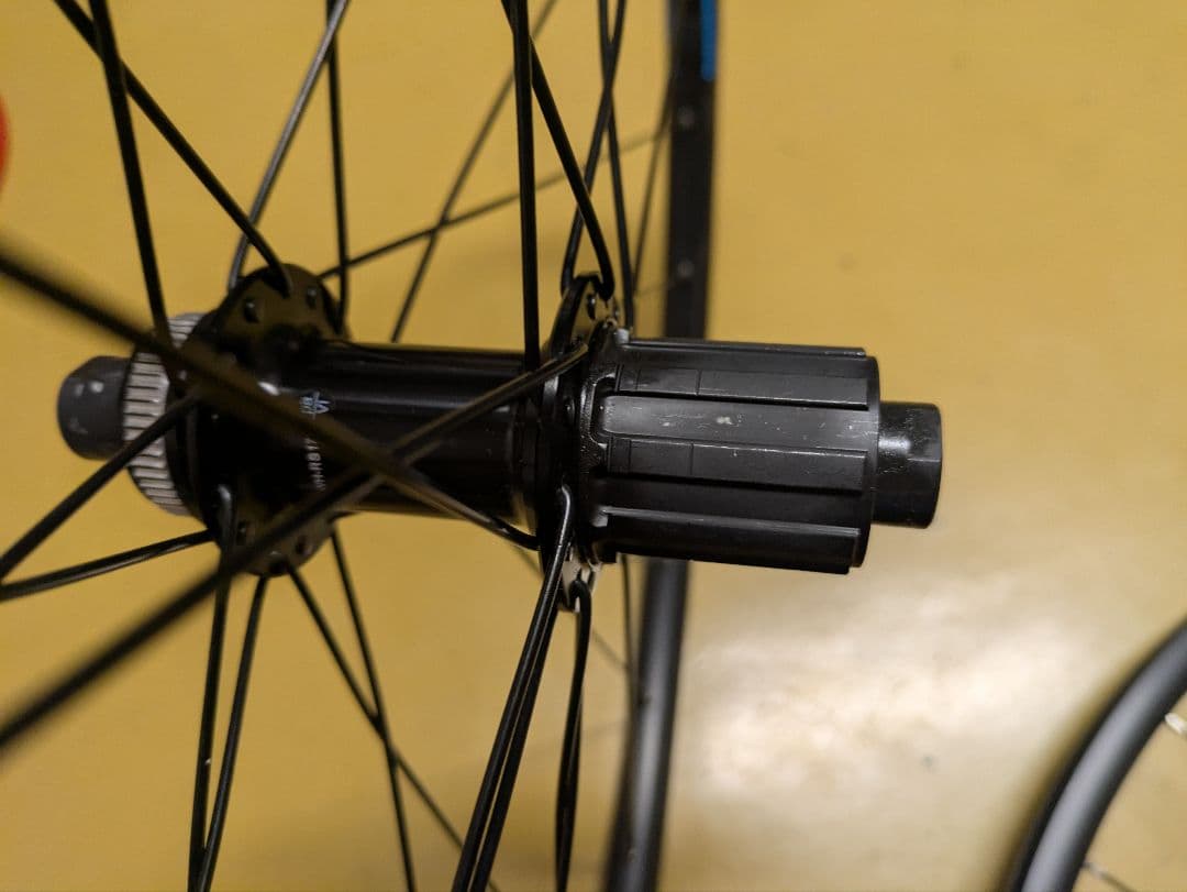 シマノ製 ロードバイク用ホイール　RS171