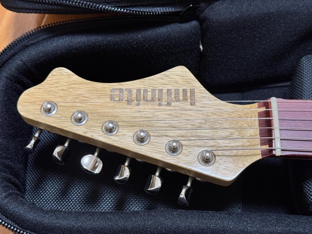 Infinite Trad T Fullsize ハカランダ指板 コリーナ