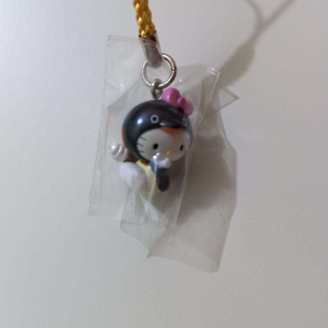 Hello Kitty　あさひやま　ソフトクリームを持った ペンギンストラップ