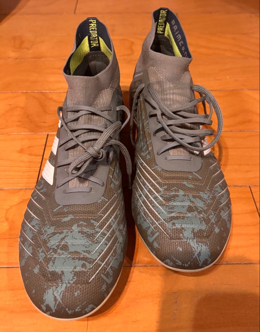 美品　アディダス　プレデター 27.5cm