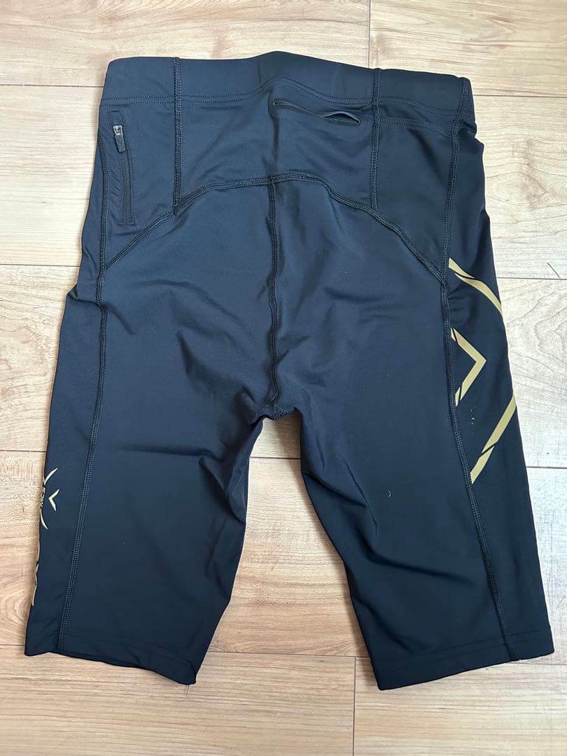 2XU コンプレッションハーフタイツ　MCS