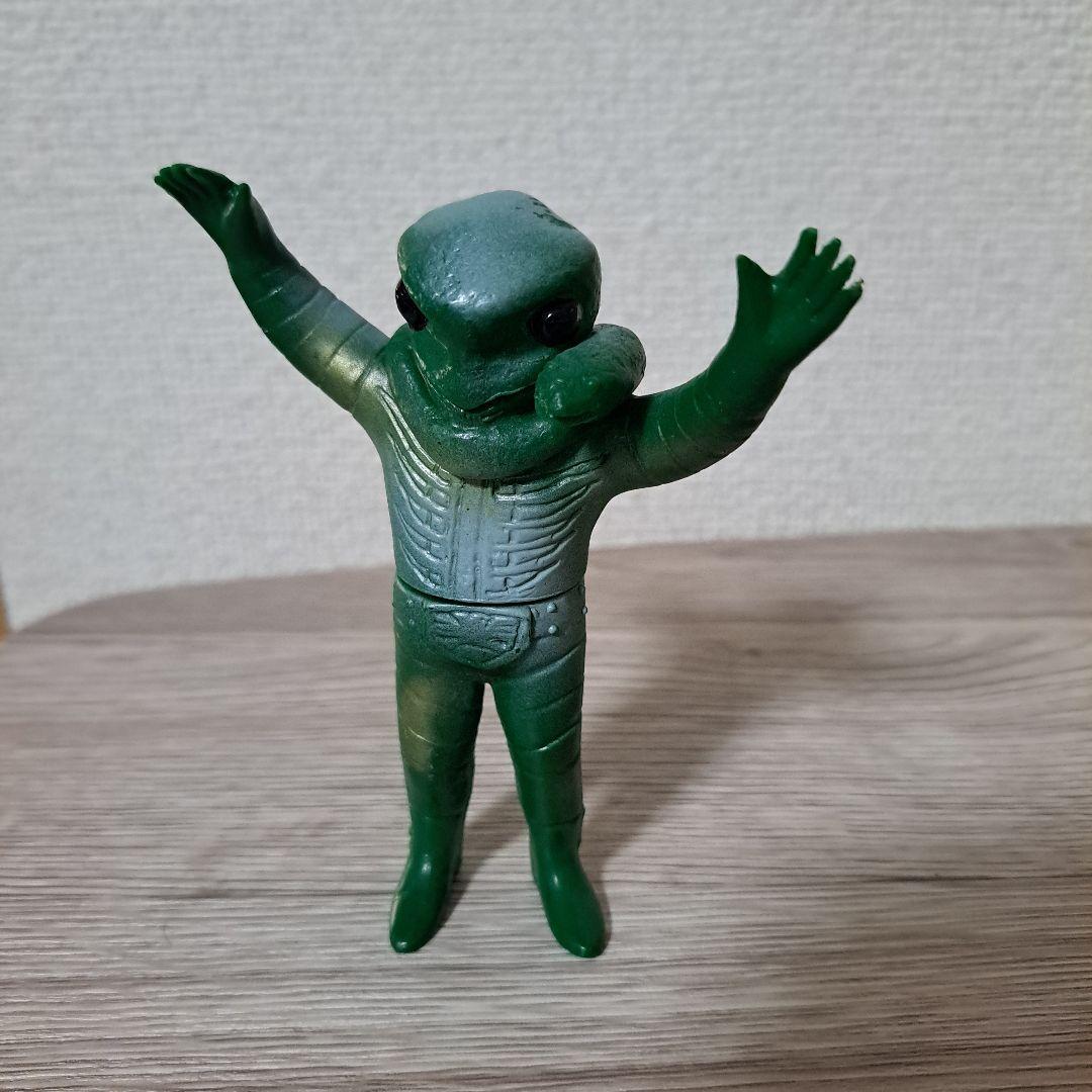 ソフビ　ウミヘビ男　海蛇男　仮面ライダー　怪人　ポピー　ミニサイズ
