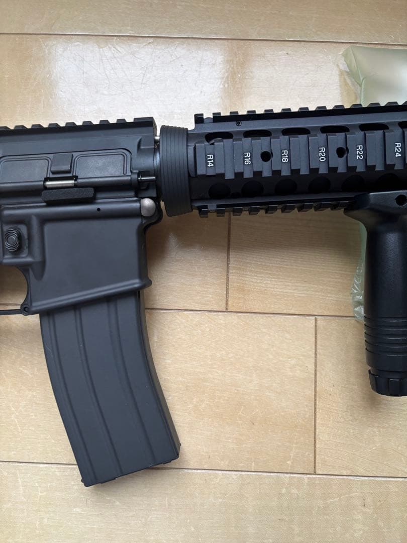 東京マルイ　ガスブローバックマシンガンCQBR ブロック1