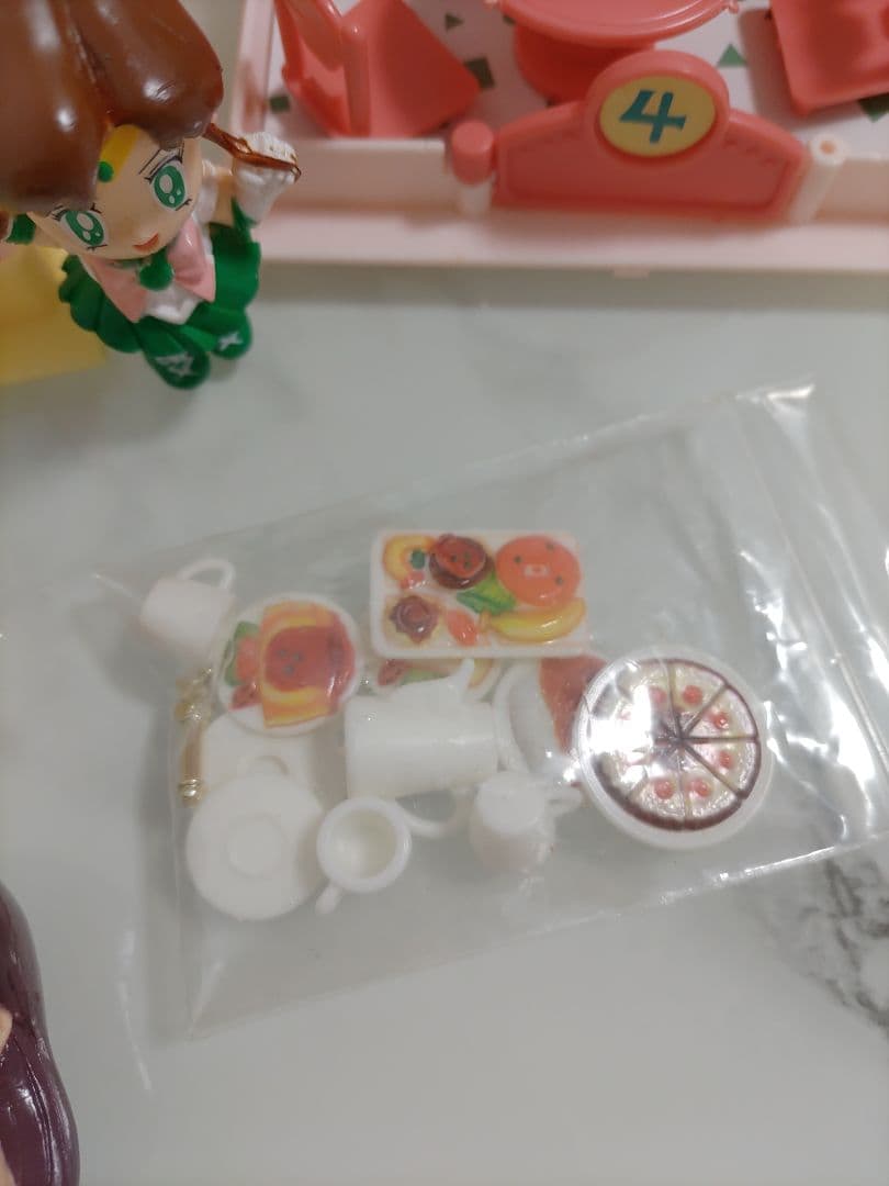 セーラームーン　キューティーパレス　当時　お城　人形　ドールハウス　フィギュア