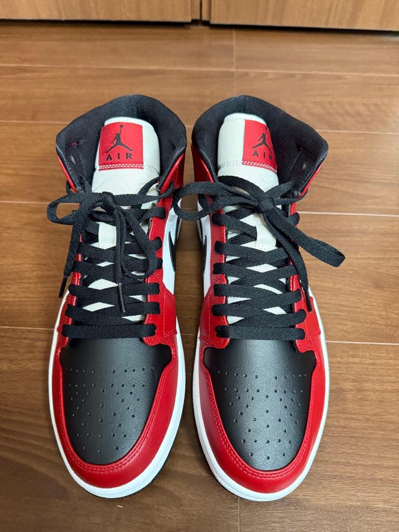 シューズ(男性用) Nike Air Jordan 1 Mid CHICAGO BLACK TOE