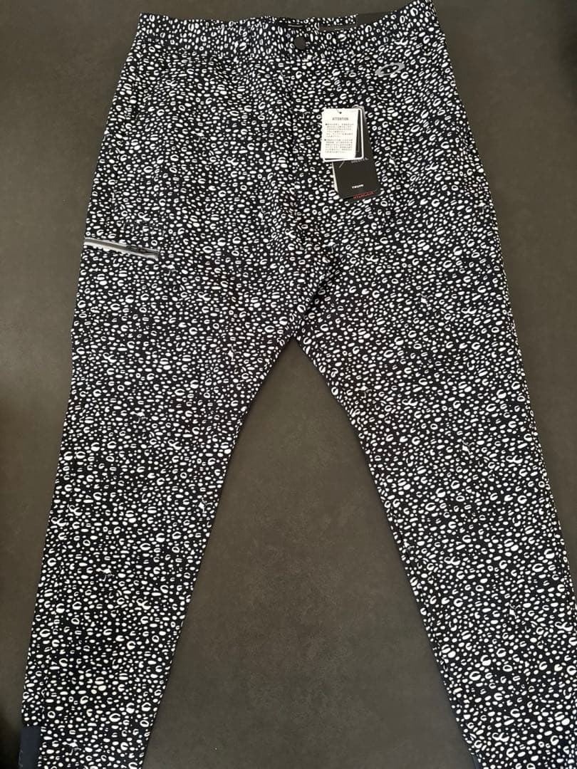 【新品】オークリー　OAKLEY ゴルフ　パンツ　スカル　ゴルフウェア