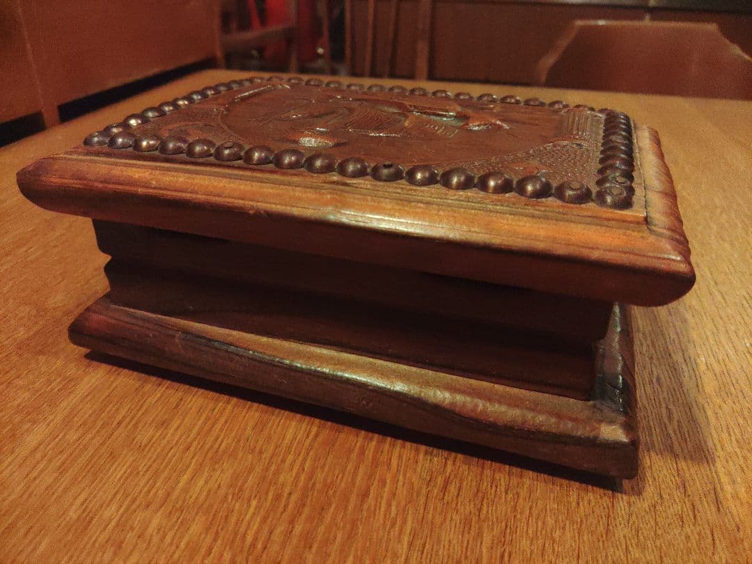 希少　宝箱　木彫　木箱　木製　彫刻 帆船　アンティーク　ヴィンテージ　レトロ