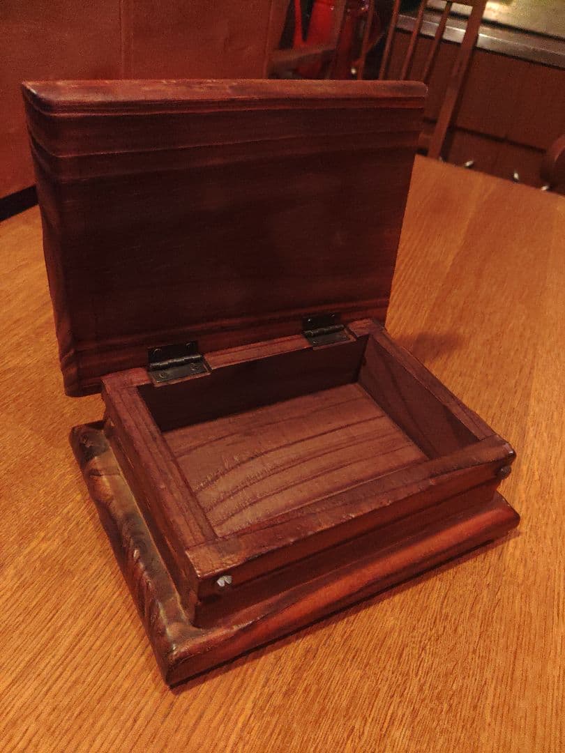 希少　宝箱　木彫　木箱　木製　彫刻 帆船　アンティーク　ヴィンテージ　レトロ