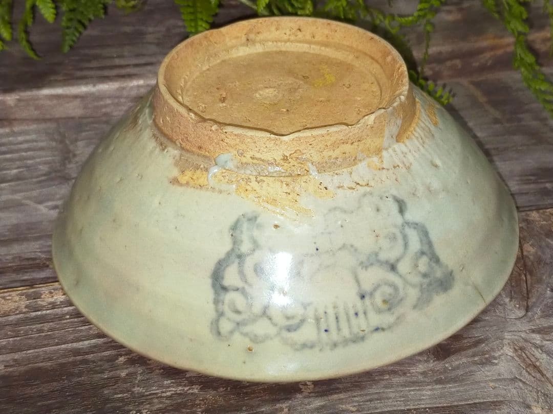 ♥ルソン　青磁　茶碗　桐箱付き　発掘品　出土品　骨董品　古玩