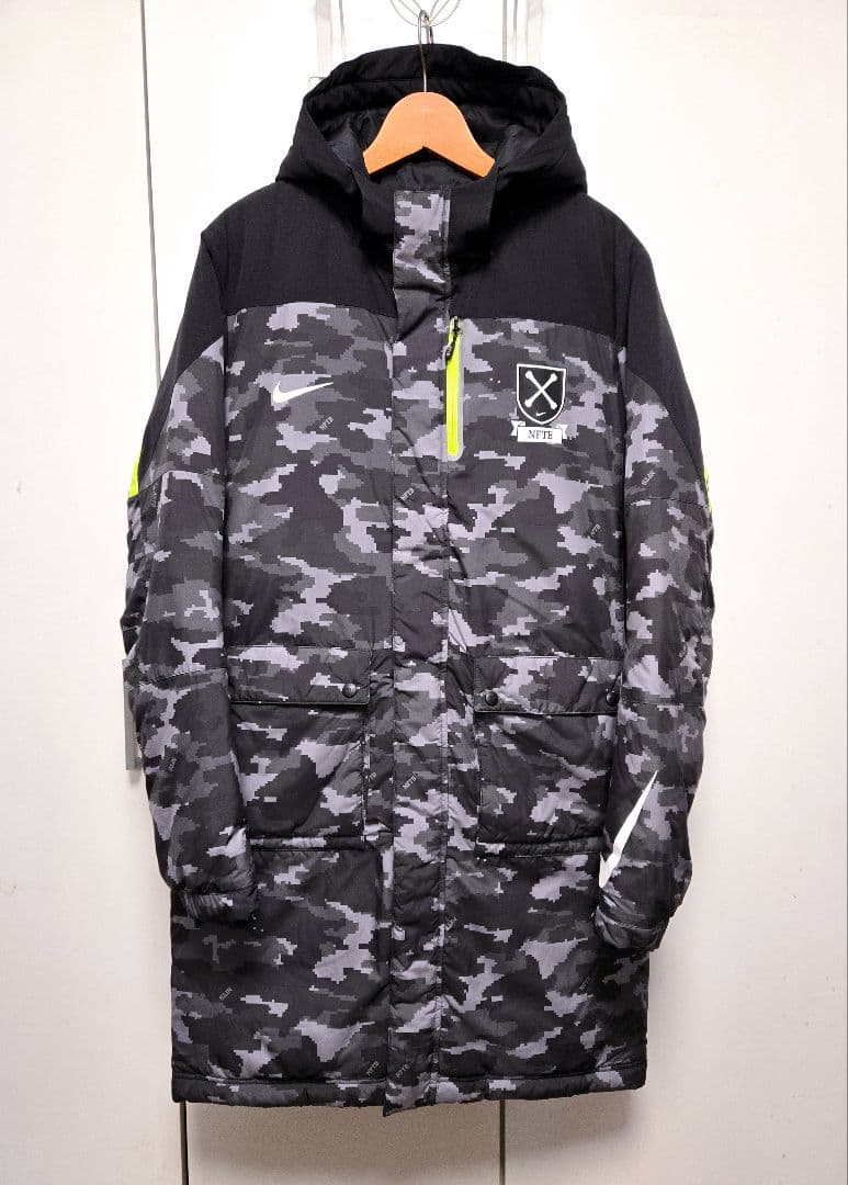 希少 美品 NIKE ナイキ NFTB 迷彩 ベンチコート サッカー フットサル