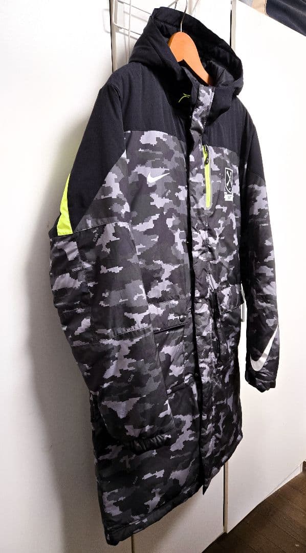 希少 美品 NIKE ナイキ NFTB 迷彩 ベンチコート サッカー フットサル