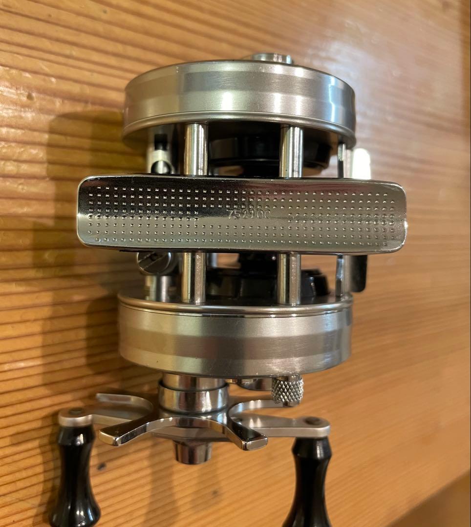 ABU Ambassadeur 2500C 【75年製】オールドアンバサダー