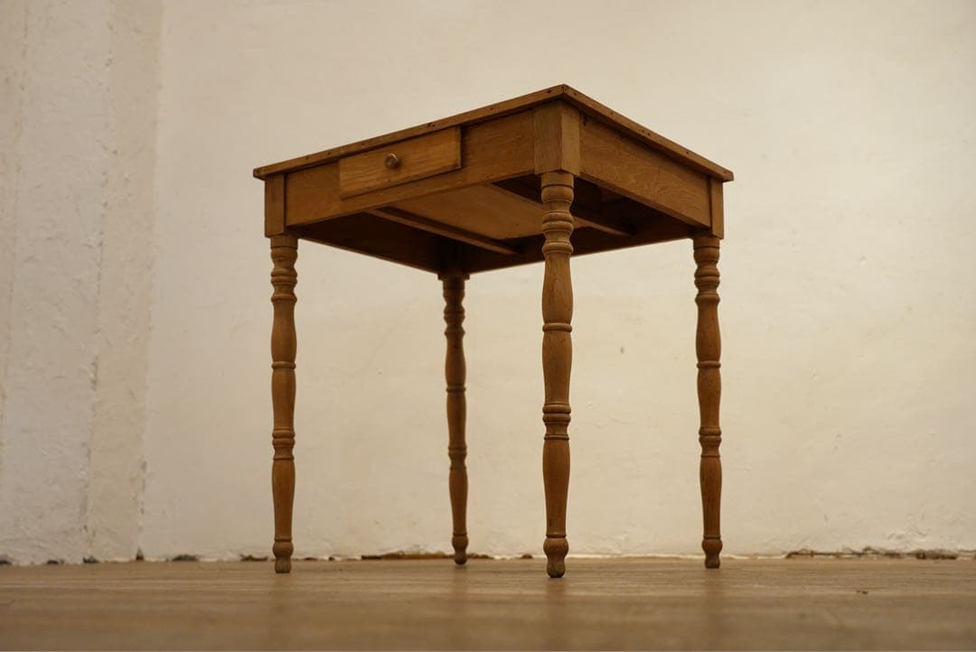 フランスアンティーク　テーブル