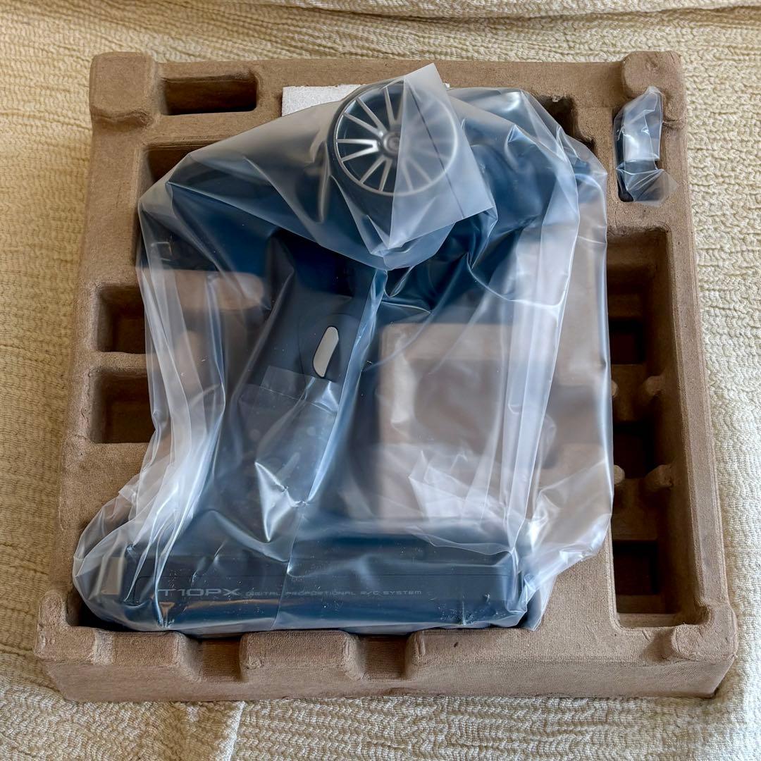 【新品】（受信機なし）FUTABA　フタバ　T10PX 電動カー用プロポ　送信機