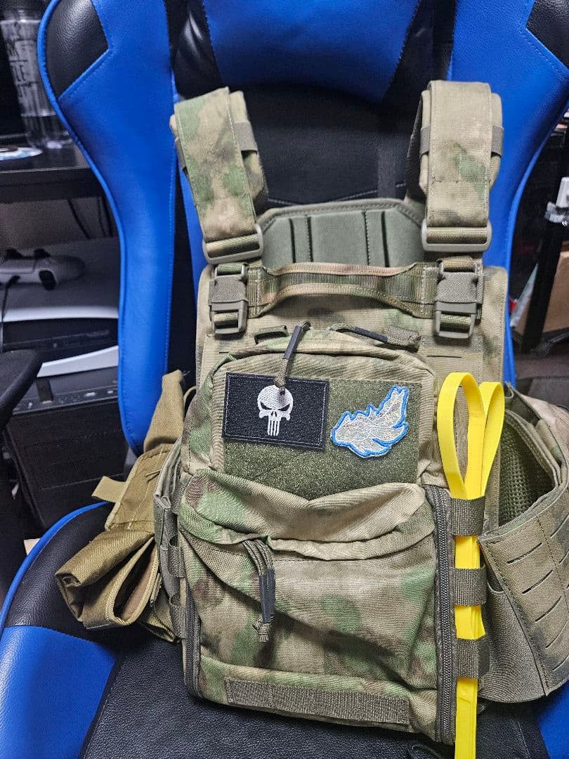 プレートキャリア　A-TACS　FG