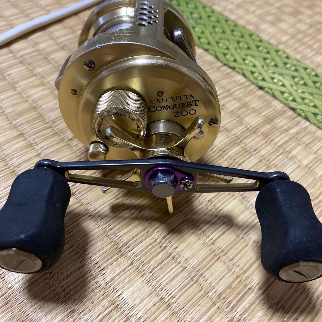 SHIMANO CALCUTTA CONQUEST 200 リール