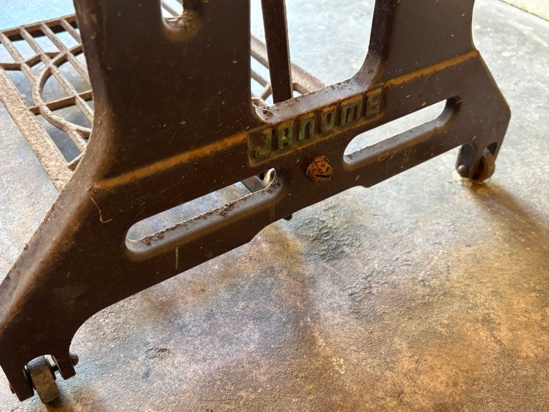 ジャノメ 足踏みミシン脚 アンティーク レトロ テーブル②