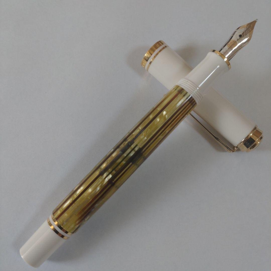 ペリカン　スーベレーンm400 ホワイトトータス