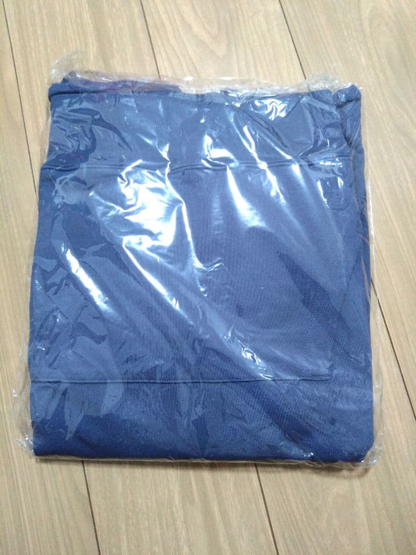 YOASOBI POP OUT パーカー