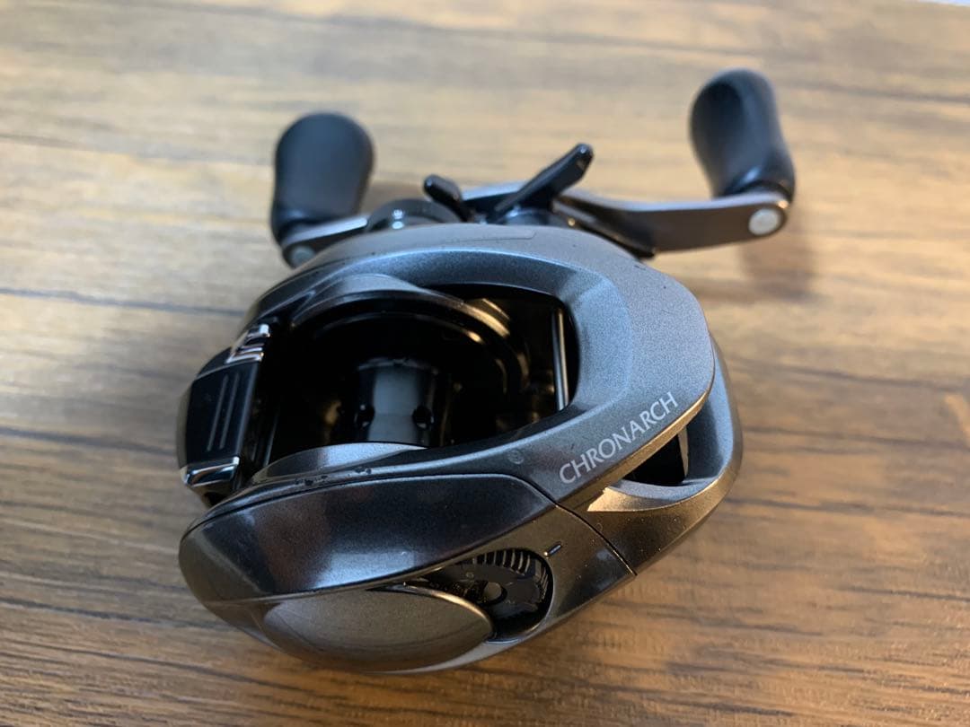 シマノ17クロナーク MGL 151HG 左ハンドル