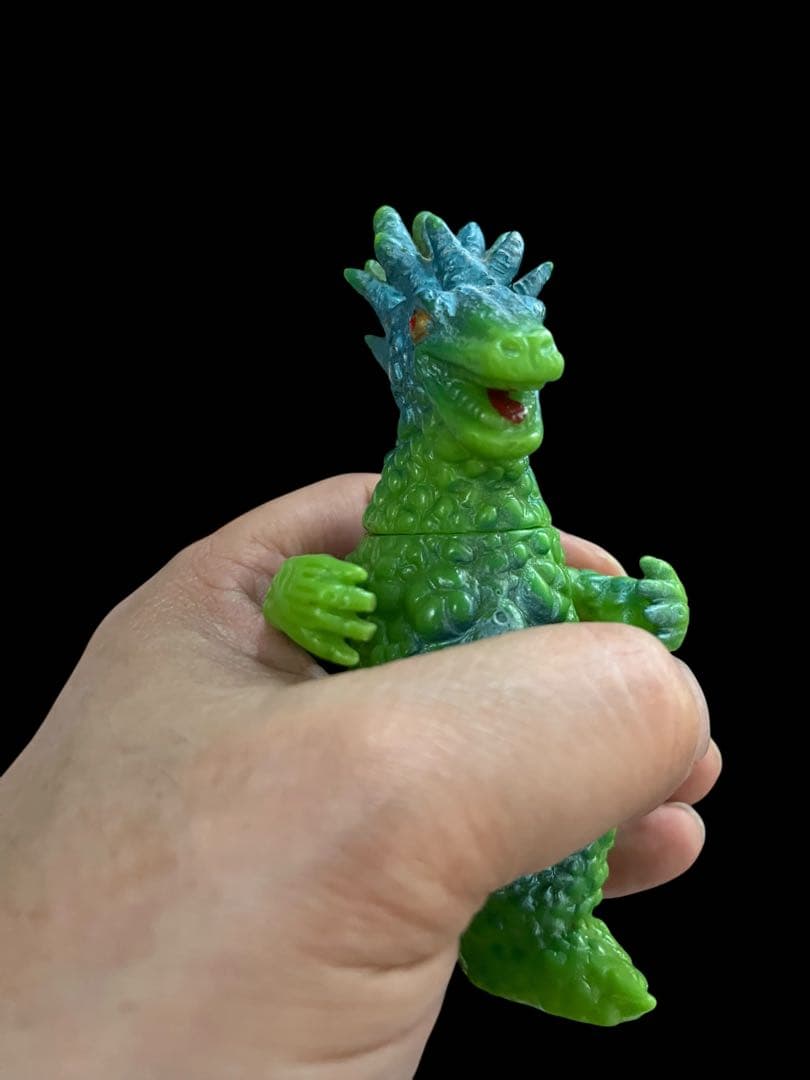 レア☆マルサン・ミニソフビ 超獣ベロクロン 高さ約１２センチ 造形.かっこいい