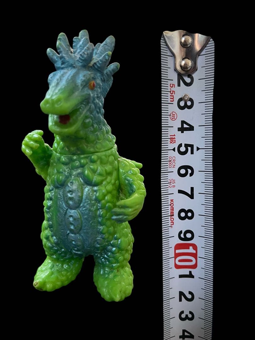 レア☆マルサン・ミニソフビ 超獣ベロクロン 高さ約１２センチ 造形.かっこいい