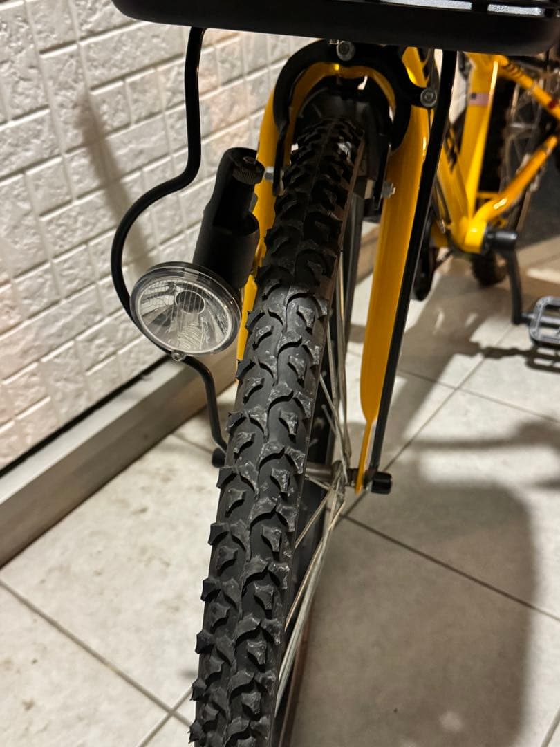 HUMMER キッズ自転車 イエロー 前カゴ付き 22インチ