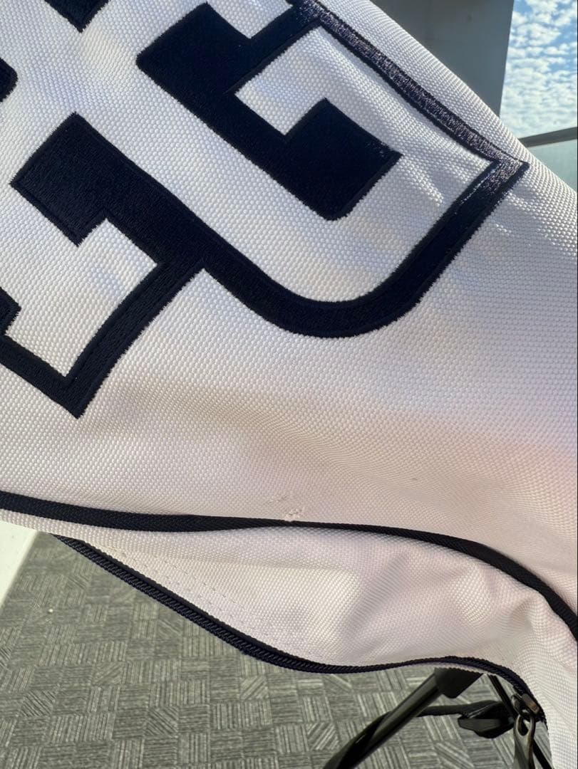 party gates パーリーゲーツゴルフ　サブバッグ　キャディーバッグ　白