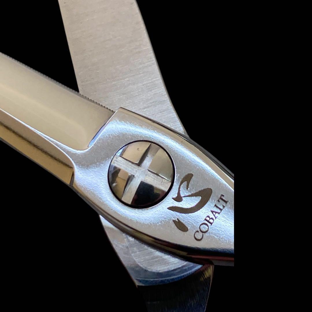 6インチ　ギザ刃シザー　髪を逃がさず切る！新品 理美容　シザー　美容師　理容師