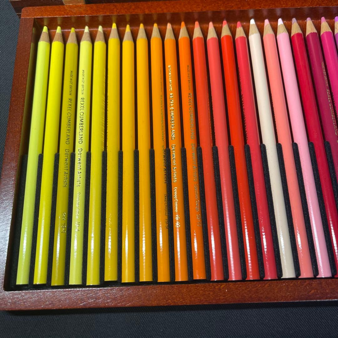 A861⭐︎美品 DERWENT ダーウェント 色鉛筆 72色 木箱入 イギリス