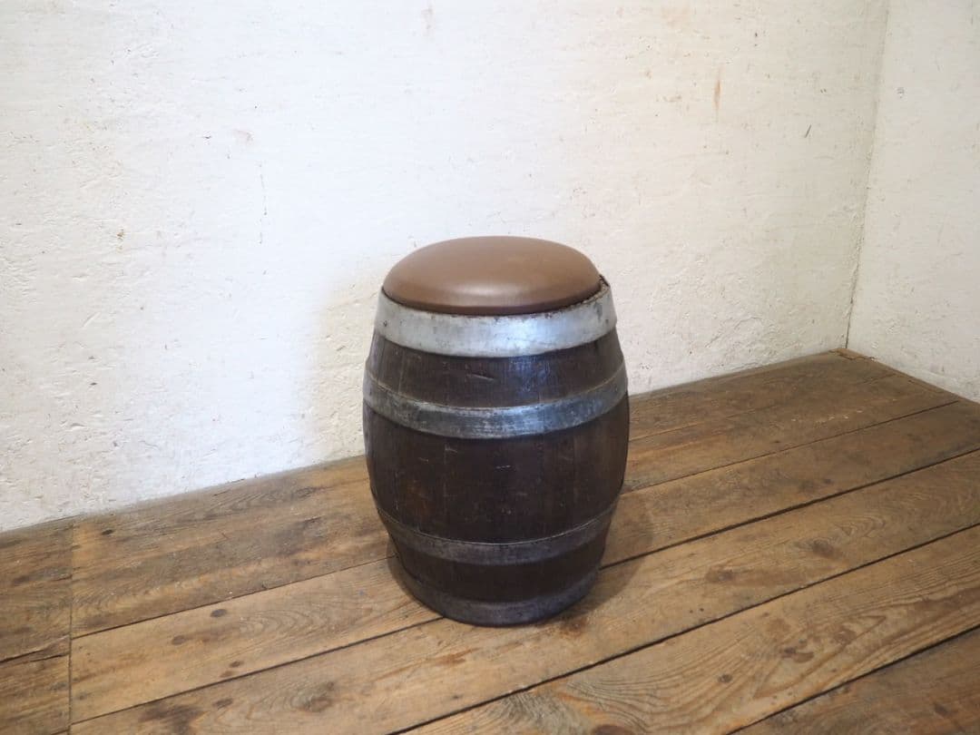 1142 ヴィンテージ　古い木樽のオブジェ　椅子　スツール　レトロ　アンティーク