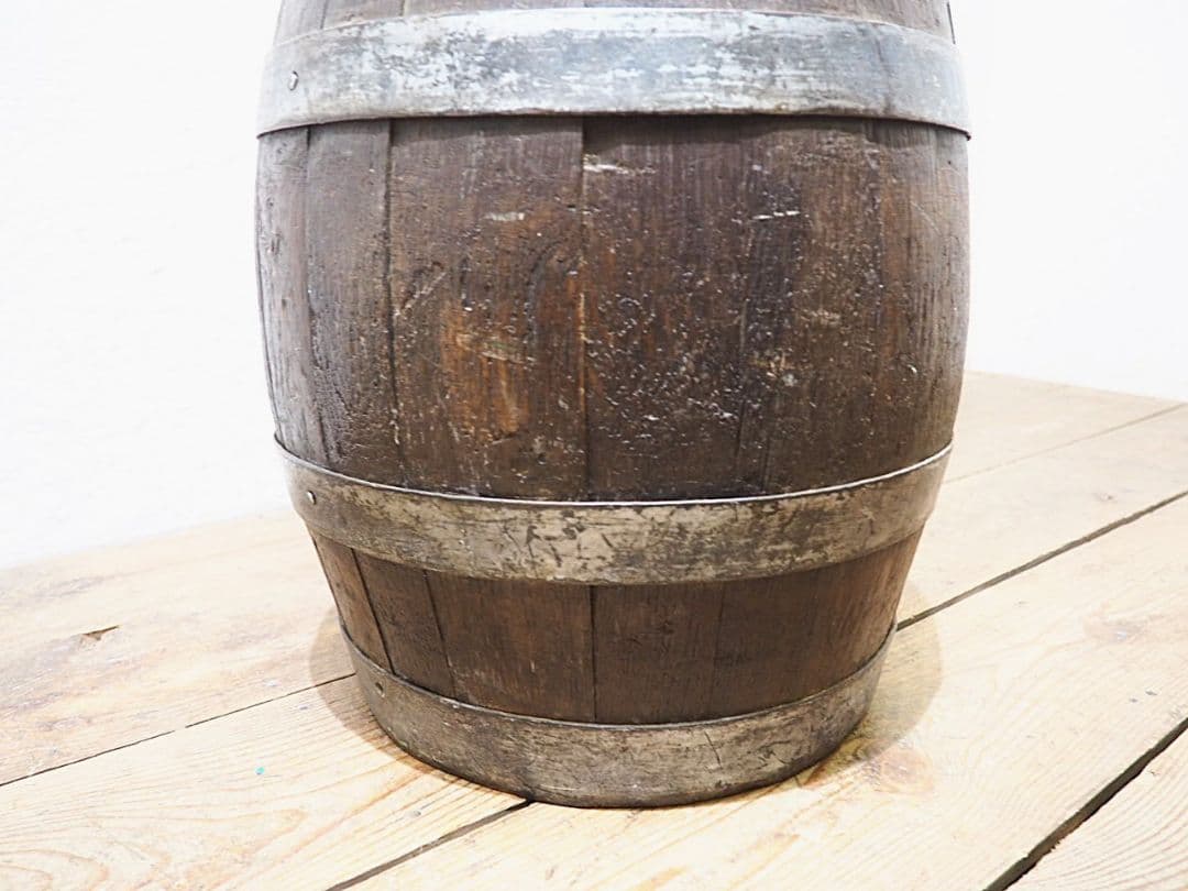 1142 ヴィンテージ　古い木樽のオブジェ　椅子　スツール　レトロ　アンティーク