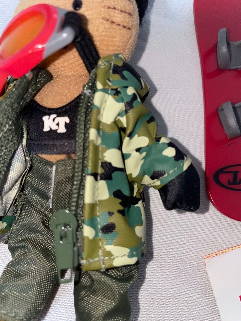 ハローキティ ドレスアップコレクション　日焼け　ガングロ　980 スノーボード