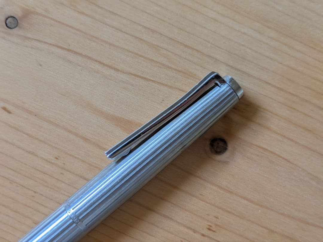 PILOT カスタムストライプ　ホワイトストライプ　万年筆　廃盤　白蝕刻