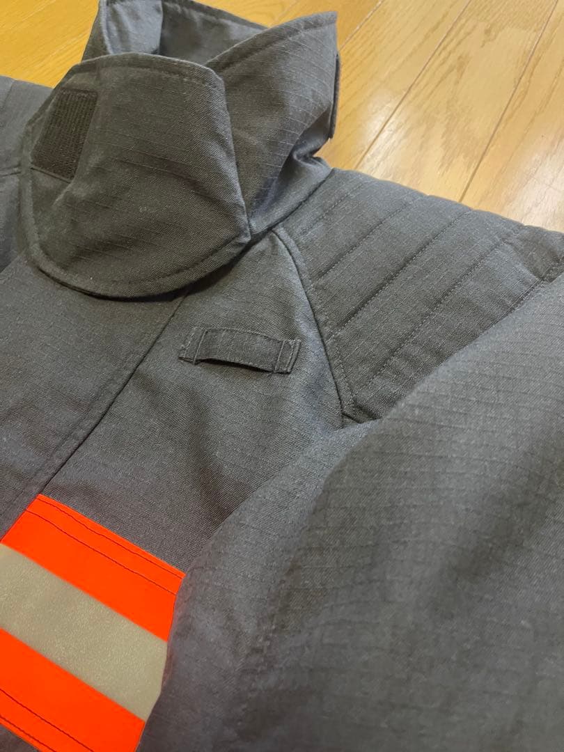 【期間限定値引き】デサント正規品　防火衣ジャケット/Mサイズ消防服