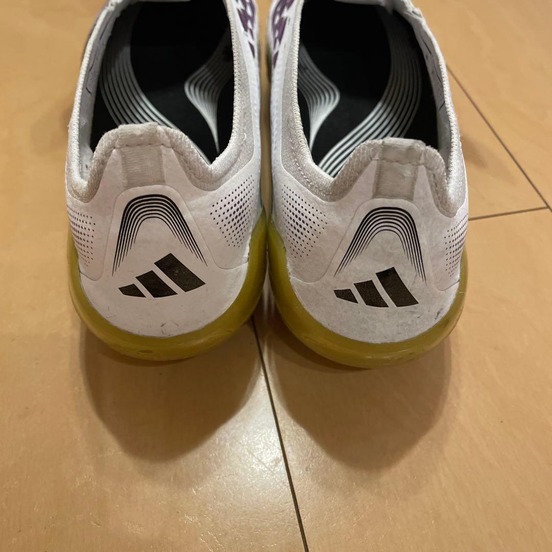 アディダス　プレデターエリートHG.AG